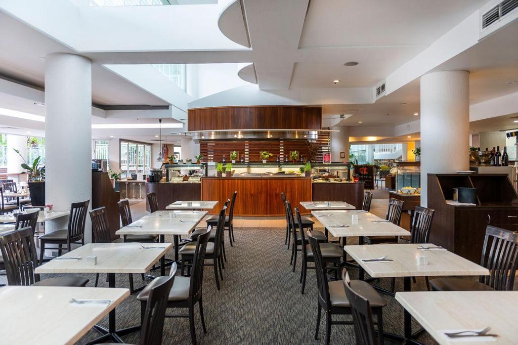 Rydges Esplanade Resort Cairns Extérieur photo